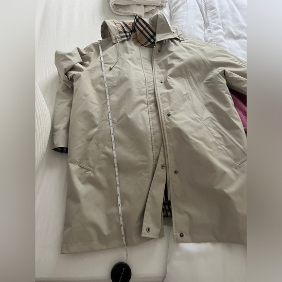 Burberry rain coat beige nova check size 8 Petite - Picture 5 of 6